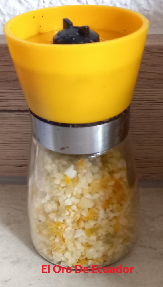 Chilisalz_El Oro De Ecuador.jpg