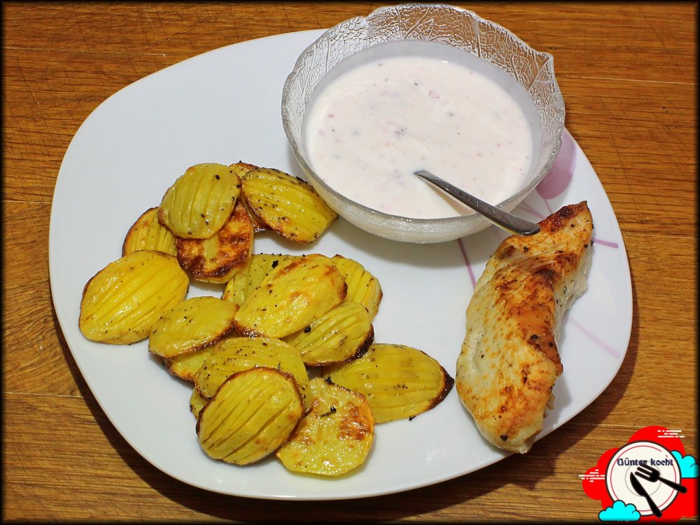 Hähnchen mit Joghurt-Sauce_ - Kopie.jpg