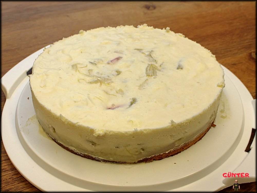Rharbarber-Sahne-Kuchen__.jpg
