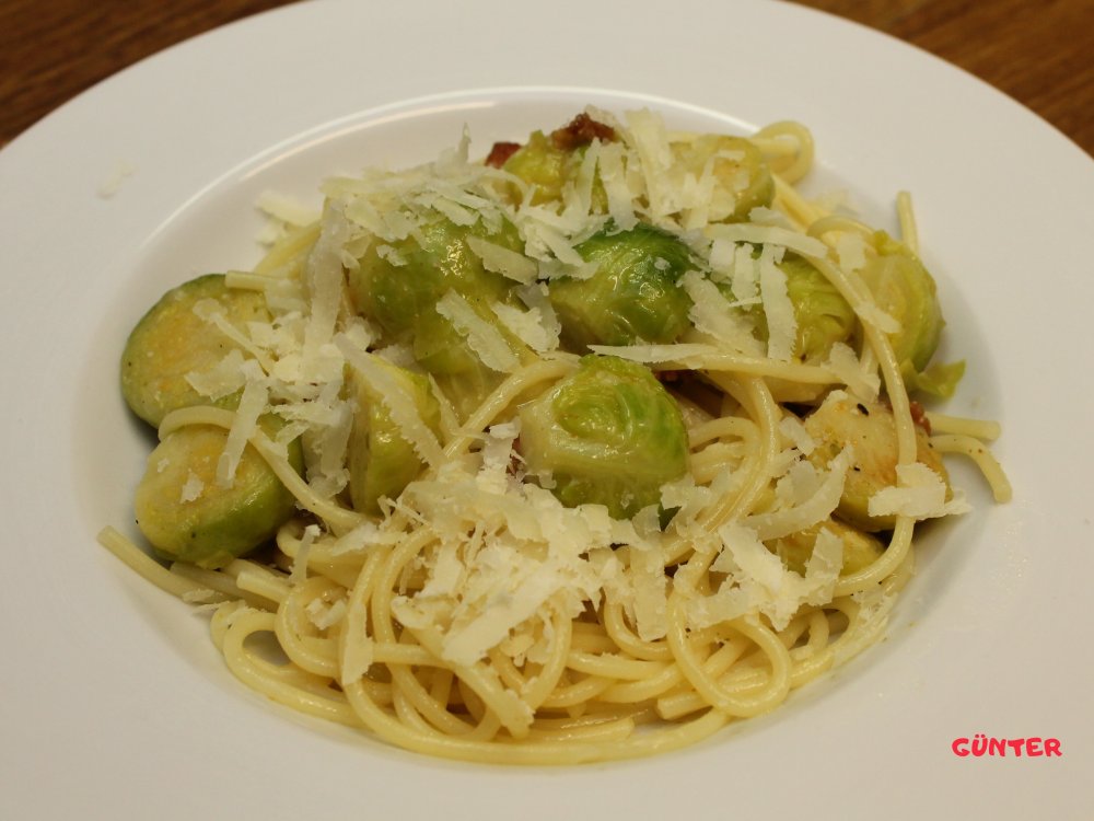 Rosenkohl-Chili-Spaghetti.JPG