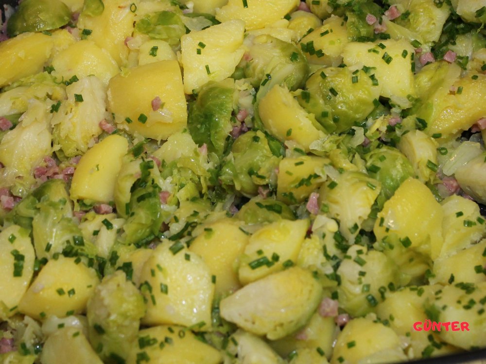 Rosenkohl-Kartoffel-Pfanne.JPG