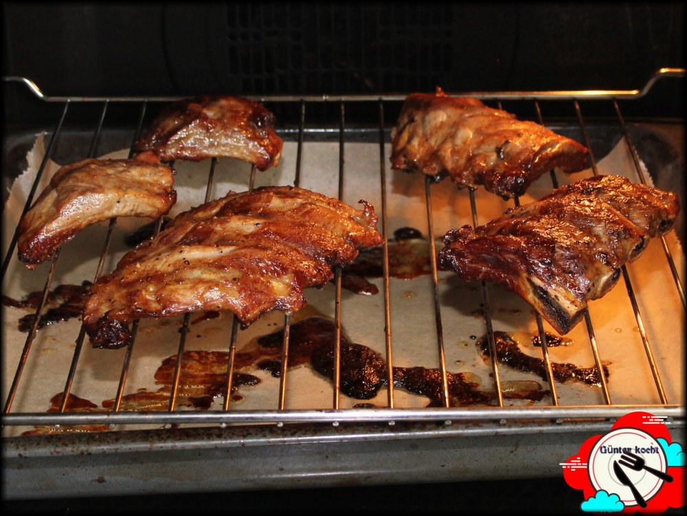 Spare Ribs auf dem Grill.JPG