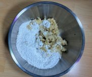 Gemahlene Mandeln mit Puderzucker, 18.11.2025, 19.45 Uhr.jpg