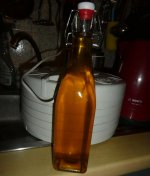 Fertig gesiebtes Chiliöl, 08.11.2025, 18.05 Uhr.jpg