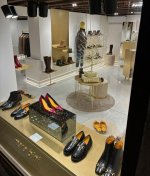 Schuhe bei San Marco, 20.12.2025, 16.54 Uhr.jpg