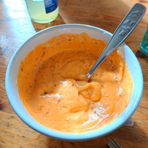 Mayonnaise mit Sriracha.jpg