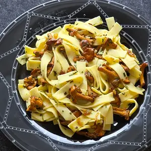 20260918_Bandnudeln Pfifferlinge.webp