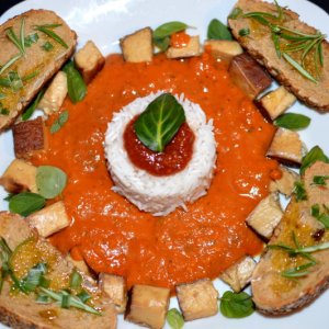 Malai Curry Mit Tofu Und Knobibrot