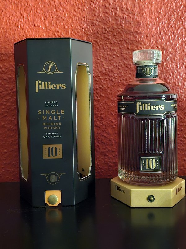 20231225_Filliers Whisky2.JPG
