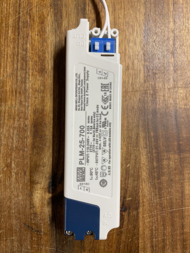 Anschluss DC OUT (LED) PLM-25-700