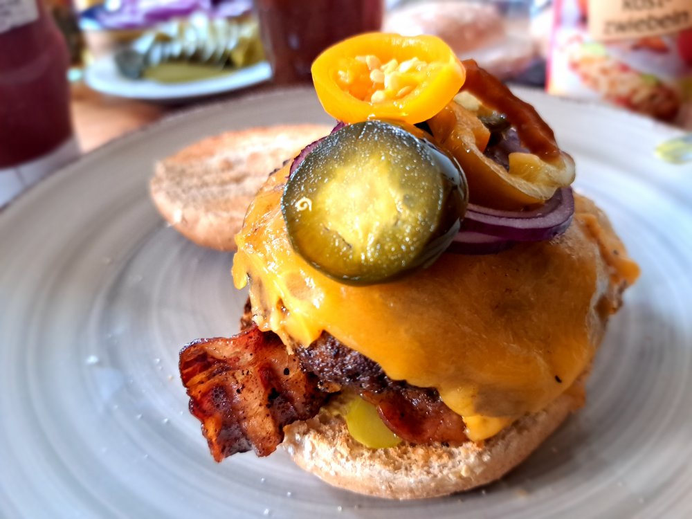 Burger 310323 01.jpg