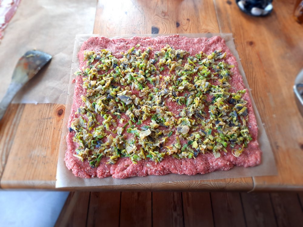 Cherrywood smoked Baconbomb 03.jpg