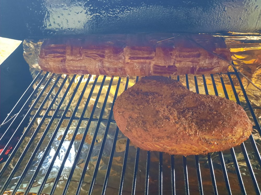 Cherrywood smoked Baconbomb 06.jpg