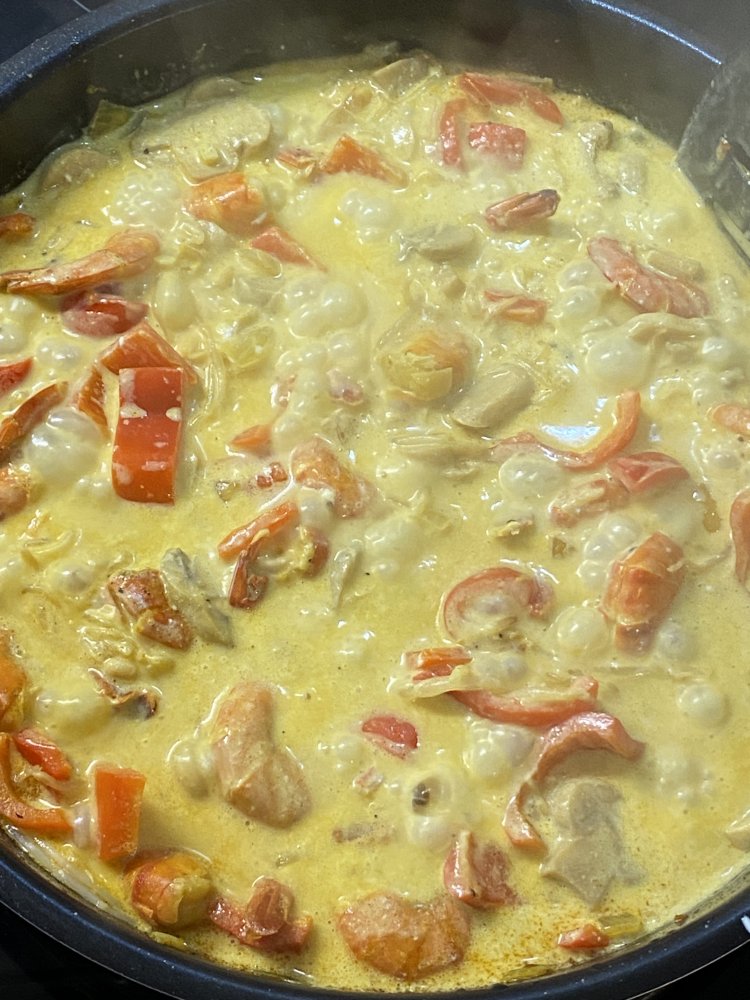 Gelbes Curry mit Kokos und Garnelen