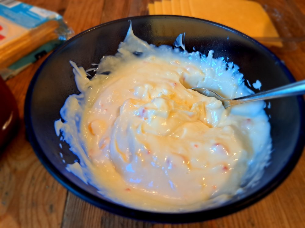 Mayonnaise Chili Knobi.jpg