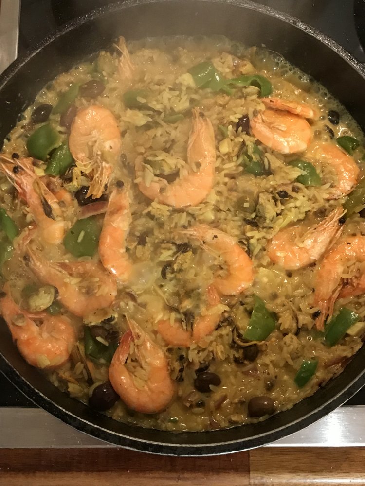 Paella mit Meeresfrüchten