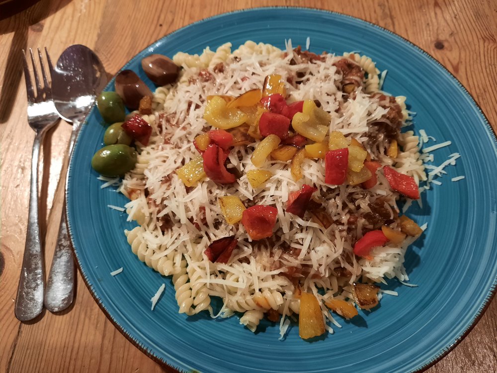 Pasta mit Hackfleischsoße