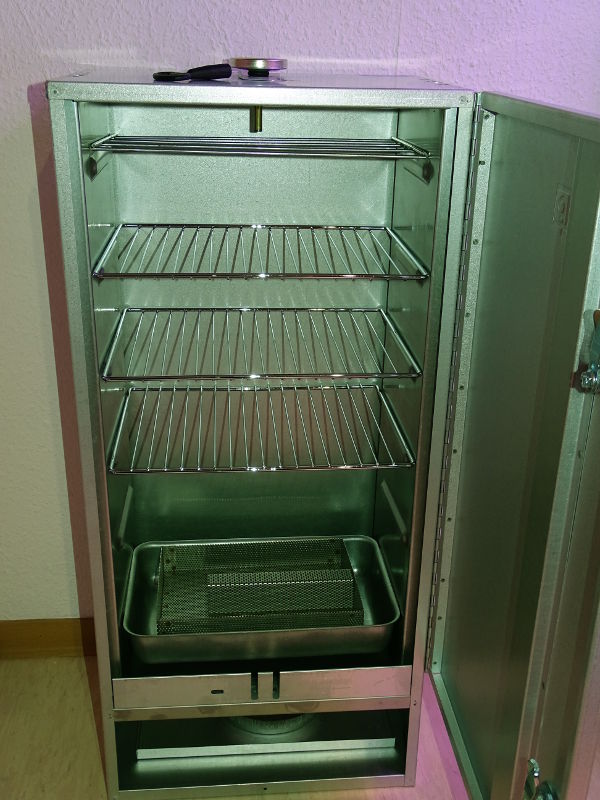 Peetz_Raeucherofen_innen