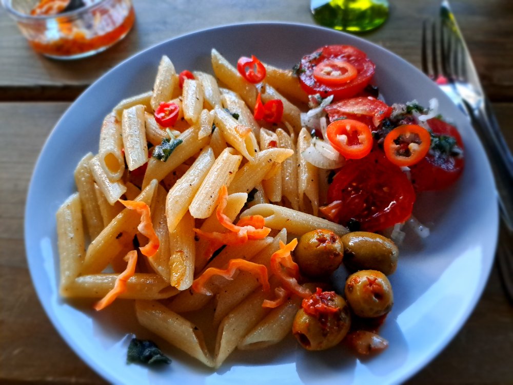 Penne mit Salbeibutter 060824.jpg