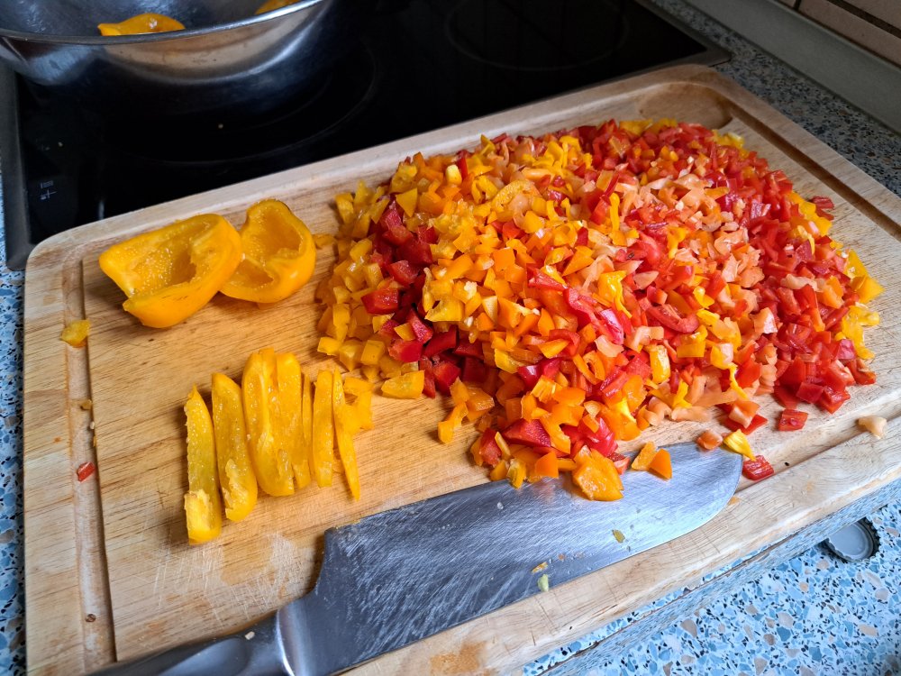Relish 190823 02.jpg