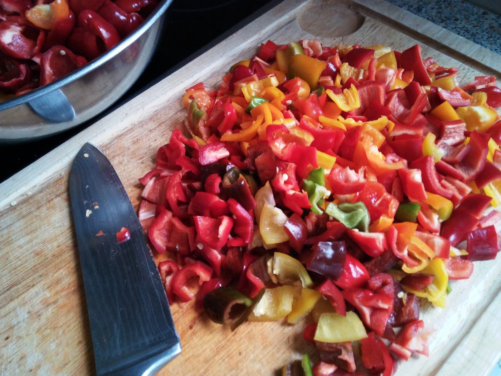 Relish 270822 02.jpg