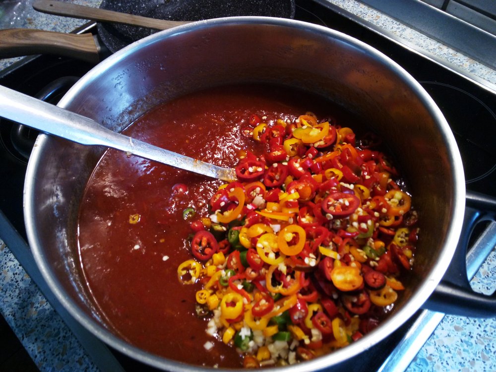 Relish 270822 08.jpg